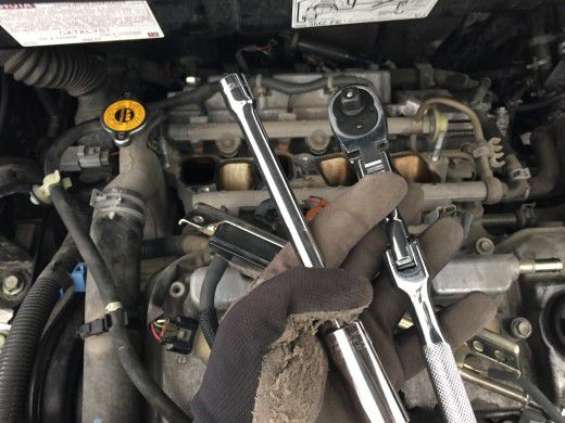 How to Change the Spark Plugs